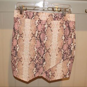 Snake print vestique mini skirt